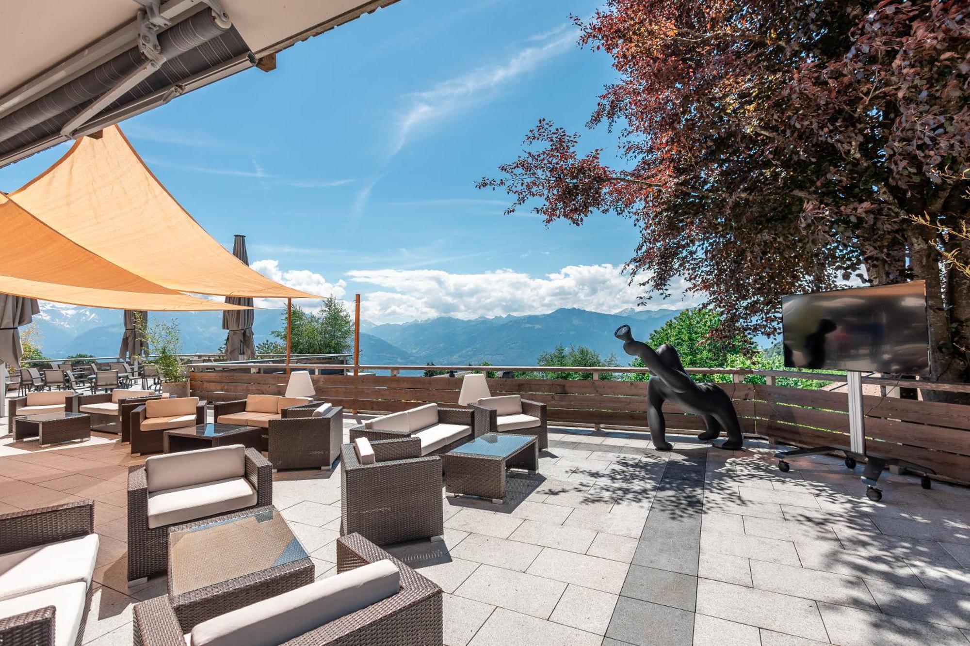 Viu Hotel Villars Экстерьер фото